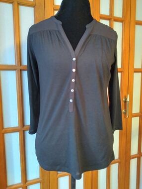 Women's Black Pullover Blouse With Button Detail, By Azur Collection NWT Sz S